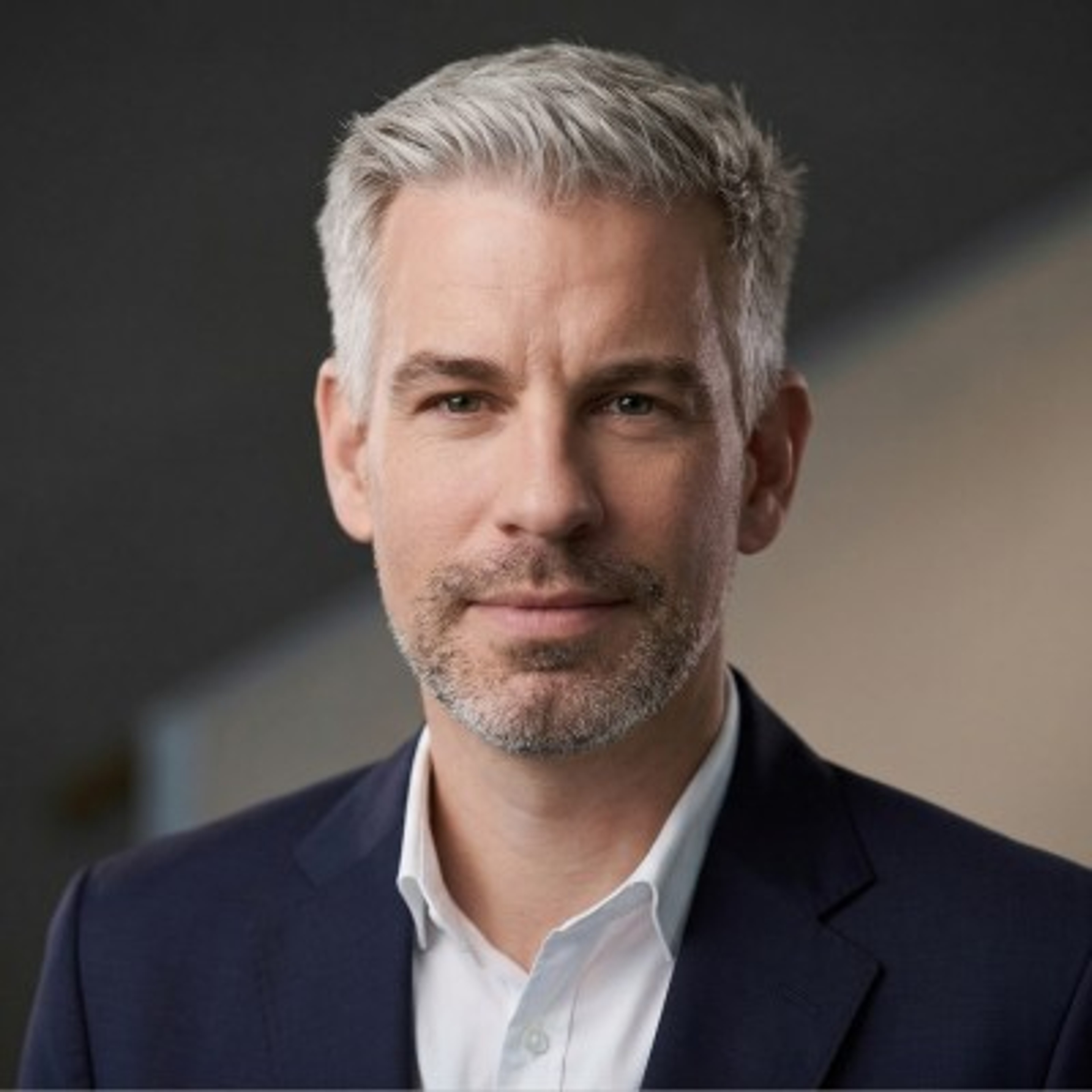 Dr. Alexander Schellong